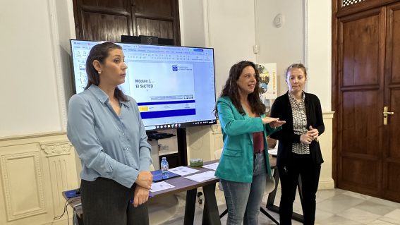 Empresarios de Almuñécar y La Herradura actualizan sus conocimientos para el SICTED