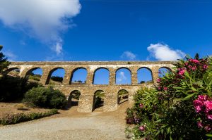 Acueducto y Termas romanas