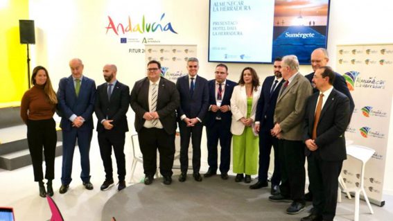 El Patronato de Turismo y la Cadena Fuerte Hoteles presentan en Fitur el hotel Daia 5* (La Herradura)