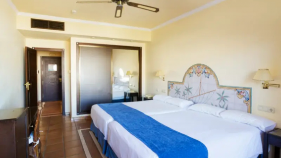 Hotel Ibersol Almuñécar Beach & spa 4*