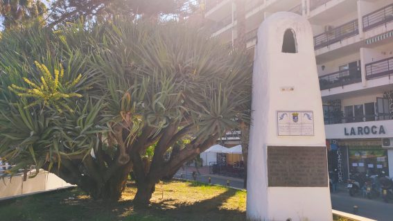 Monumento a Laurie Lee