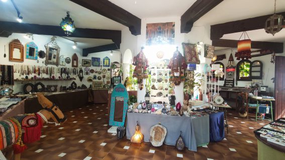 Artesanía Tradicional y Marroquí