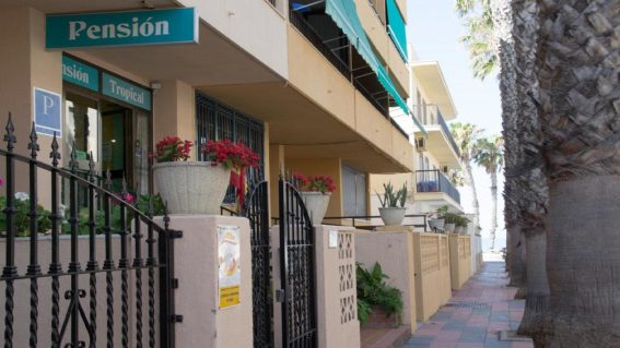 Hostal Tropical 1*